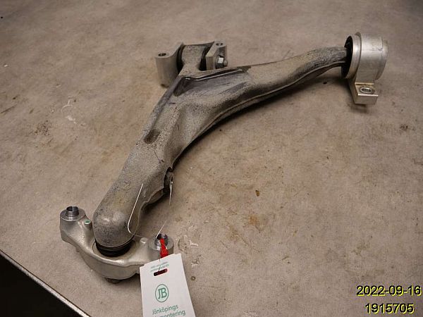 32381882 : Querlenker vorne unten - Autoparts24