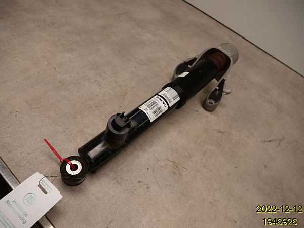 （パーツ欠損有）大連王 VOLVO XC60 MK2 Front Right Lower Control Arm 32381881 NEW