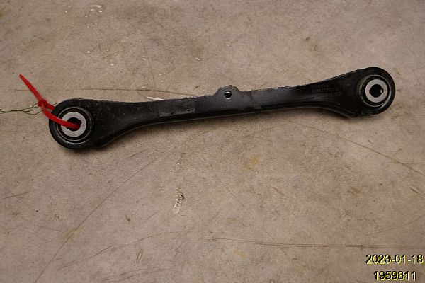 31681846 : Wishbone - rear and Wishbone - rear upper