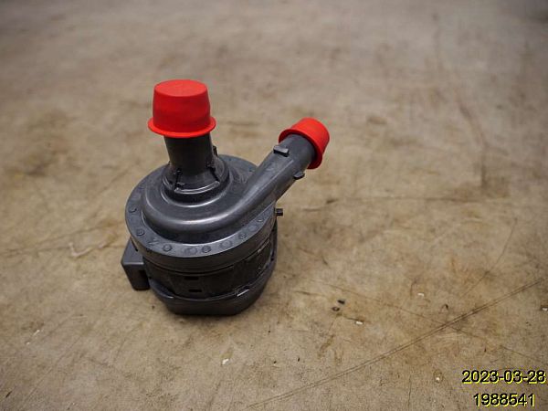 Water pump VOLVO V70 Mk II (285)
