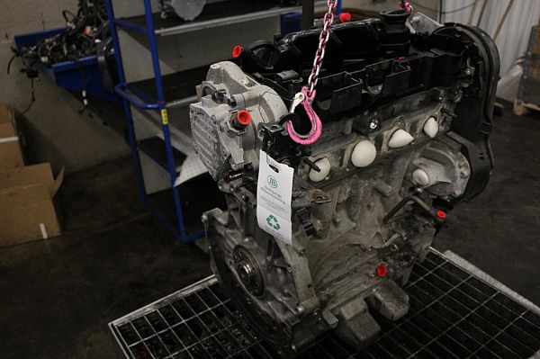 Engine VOLVO V40 Hatchback (525, 526)