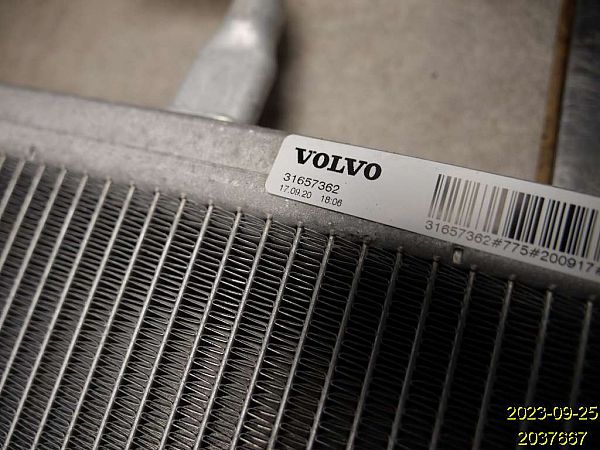 Radiator VOLVO XC60 II (246)