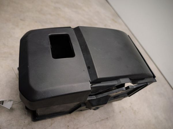 Battery casing VOLVO V50 (545)