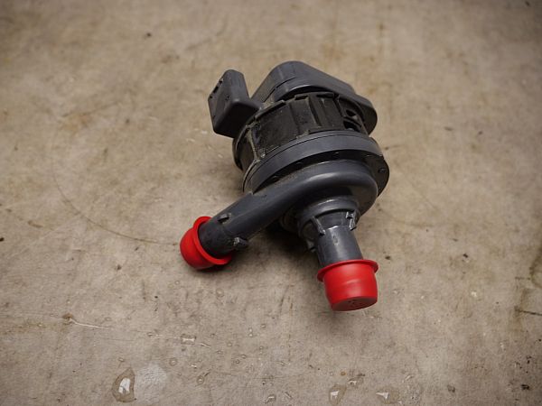 Water pump SAAB 9-3 (YS3D)