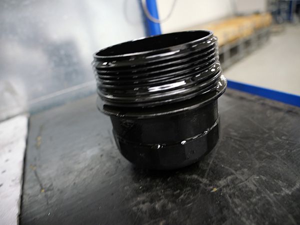 Wspornik filtra oleju VOLVO V70 III (135)