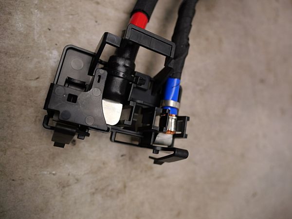 32254153 : Ledningsnet - komplet - Autoparts24