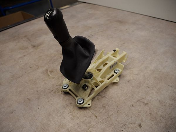 Gear shift VOLVO V50 (545)