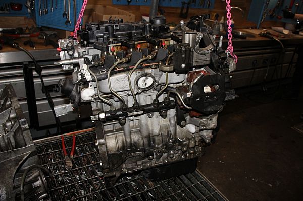 Engine VOLVO V60 I (155, 157)