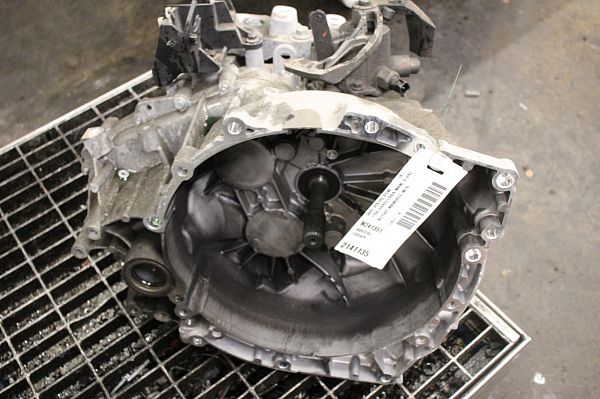Schaltgetriebe VOLVO XC40 (536)