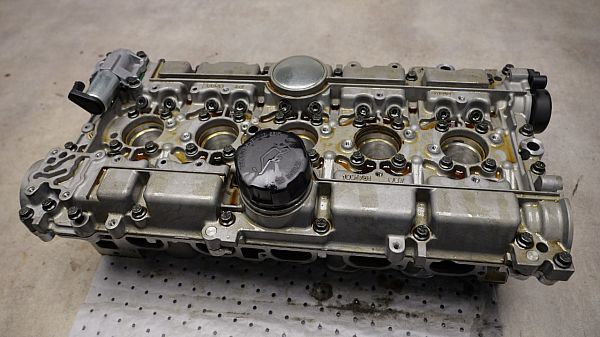 Cylinder head VOLVO S60 I (384)