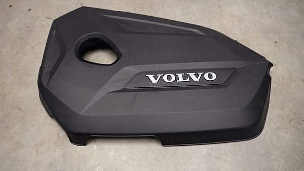 Engine shield VOLVO V70 III (135)