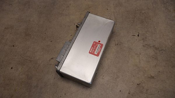 Boitier commande ABS VOLVO 940 Mk II Estate (945)