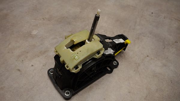 Gear shift VOLVO XC70 II (136)