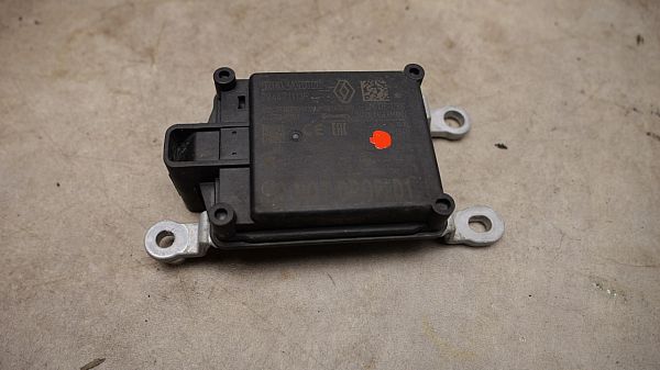 Sensor - adaptiv fartpilot RENAULT CLIO V (BF_)