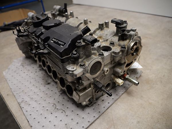Cylinder head VOLVO V60 I (155, 157)