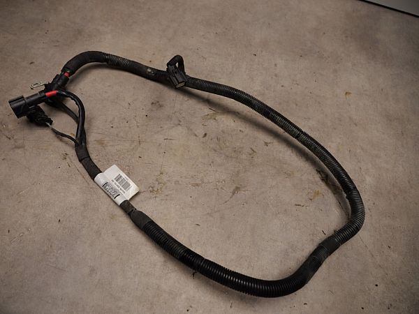 32254153 : Ledningsnet - komplet - Autoparts24