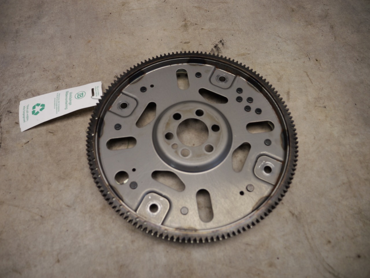 Dacia SANDERO III Flywheel - automatic 123004392R
