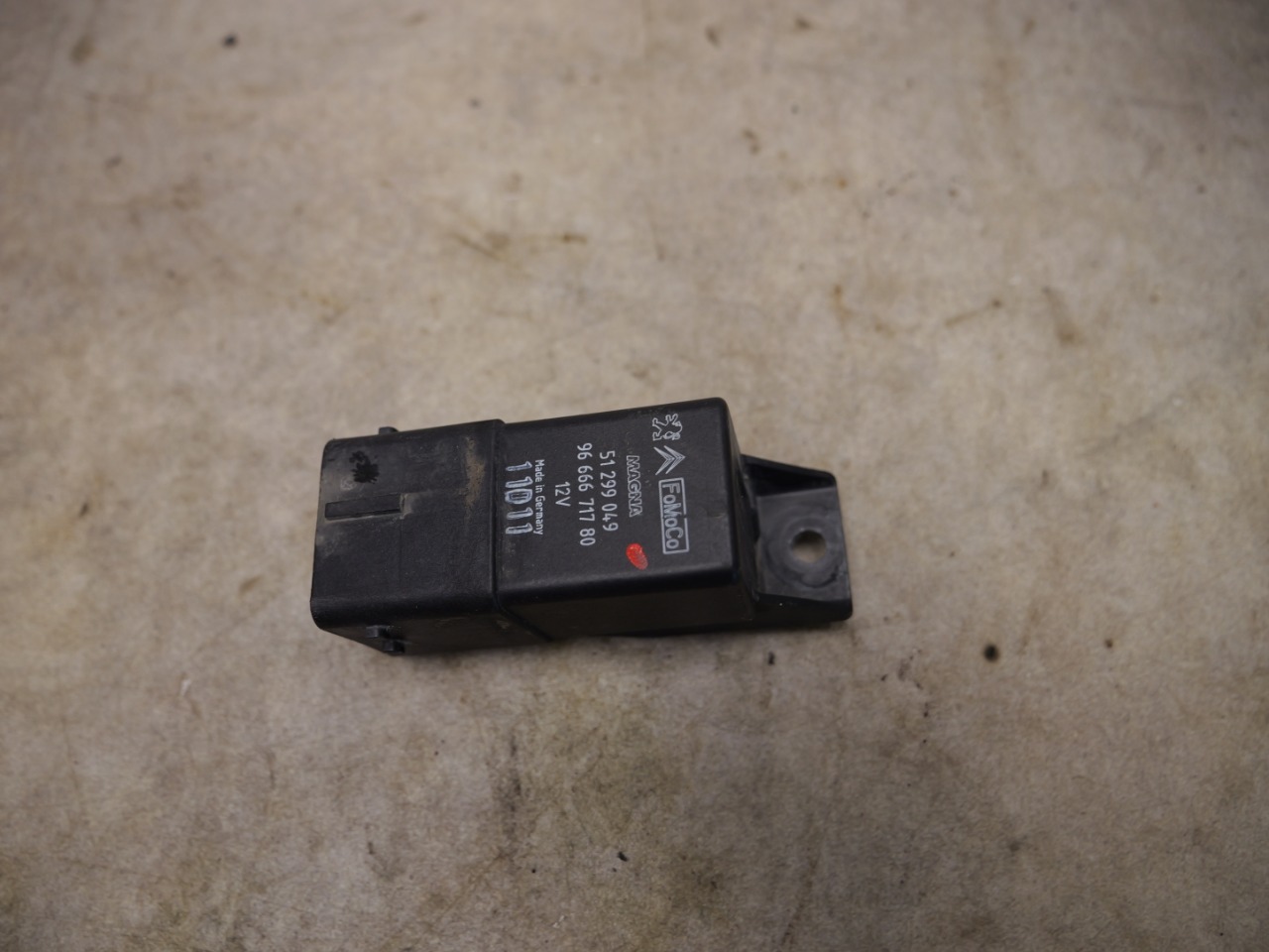 Przekaźnik świec żarowych VOLVO C30 (533)