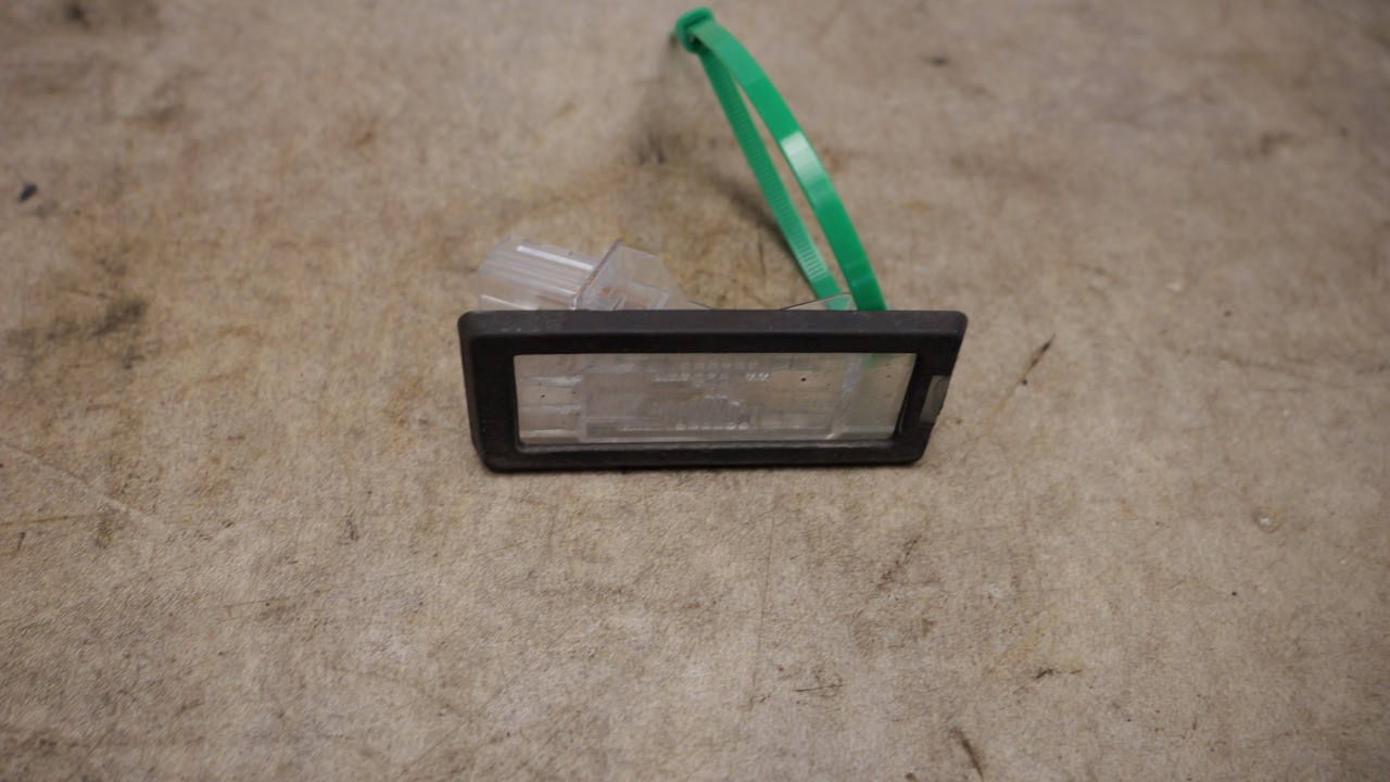 Nummernschildbeleuchtung RENAULT CAPTUR I (J5_, H5_)