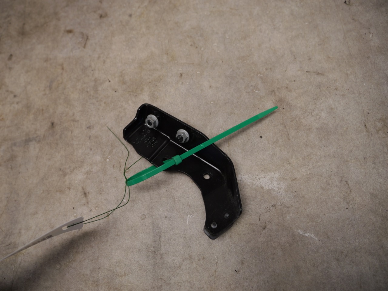 Hjelmhængsel VOLVO V90 II Estate (235, 236)