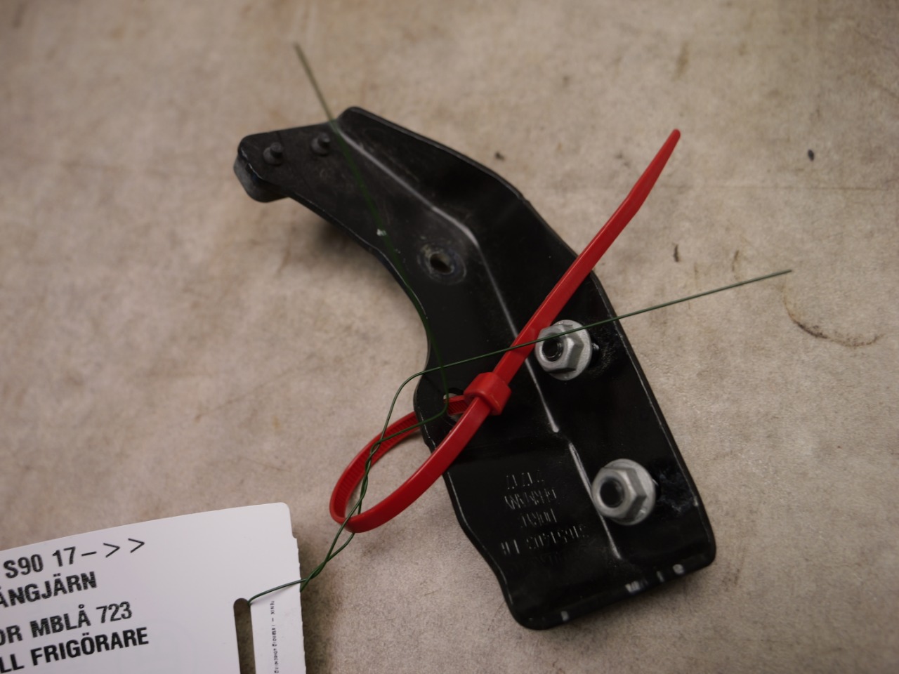 Hjelmhængsel VOLVO S90 II (234)