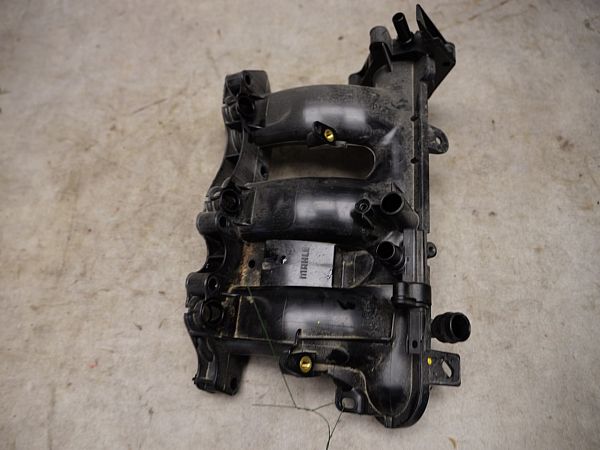 Ansaugkrümmer DACIA SANDERO III