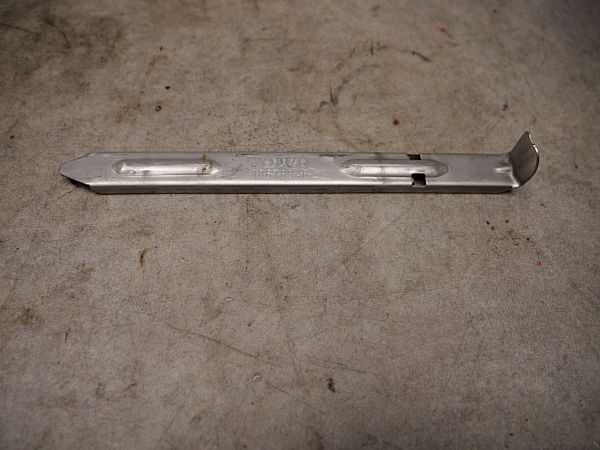 Front light VOLVO V70 III (135)