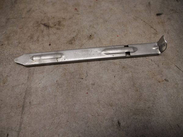 Front light VOLVO V70 III (135)