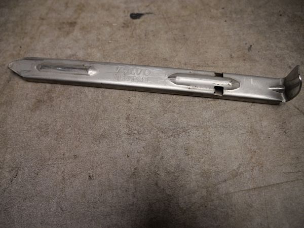 Front light VOLVO V70 III (135)