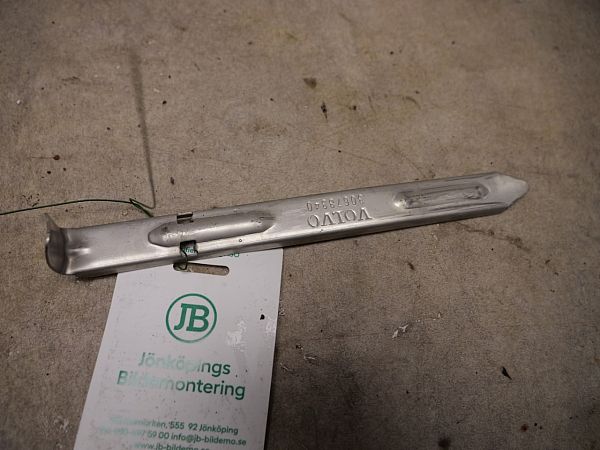 Front light VOLVO XC70 II (136)