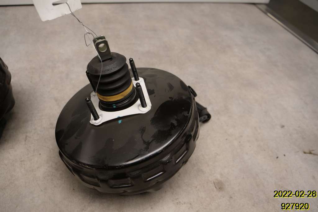 31274697 : Brake - booster - Autoparts24