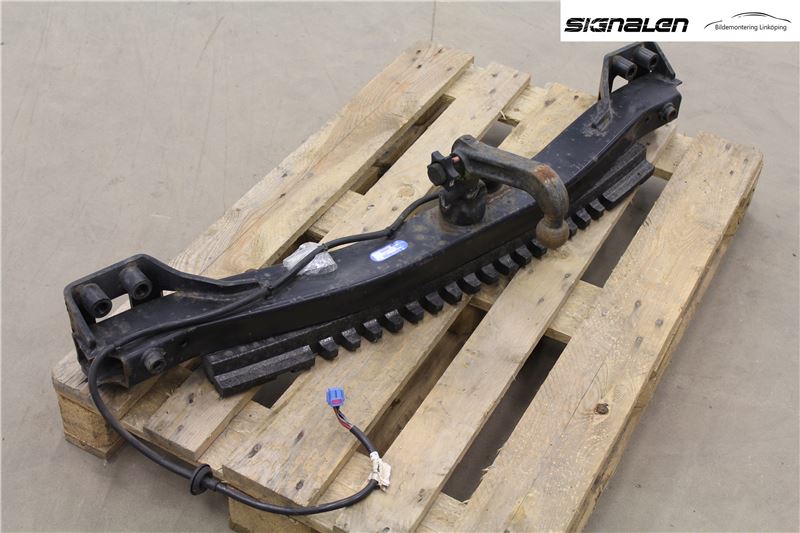 Tow bar