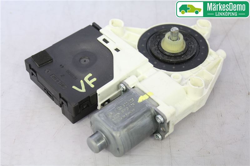 561-959-701-C-Z0X : Screen engine - Autoparts24