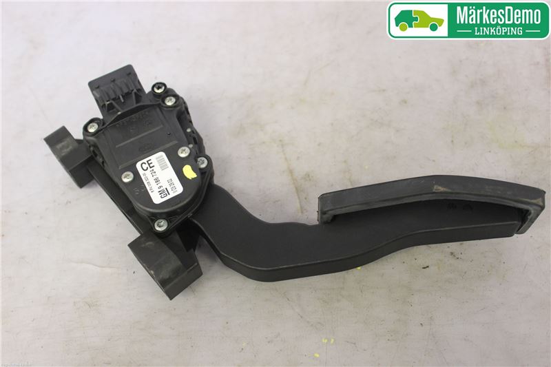 Accelerator pedal SAAB 9-3 (YS3F, E79, D79, D75)