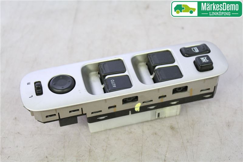 Switch - electrical screen heater SUZUKI LIANA Hatchback