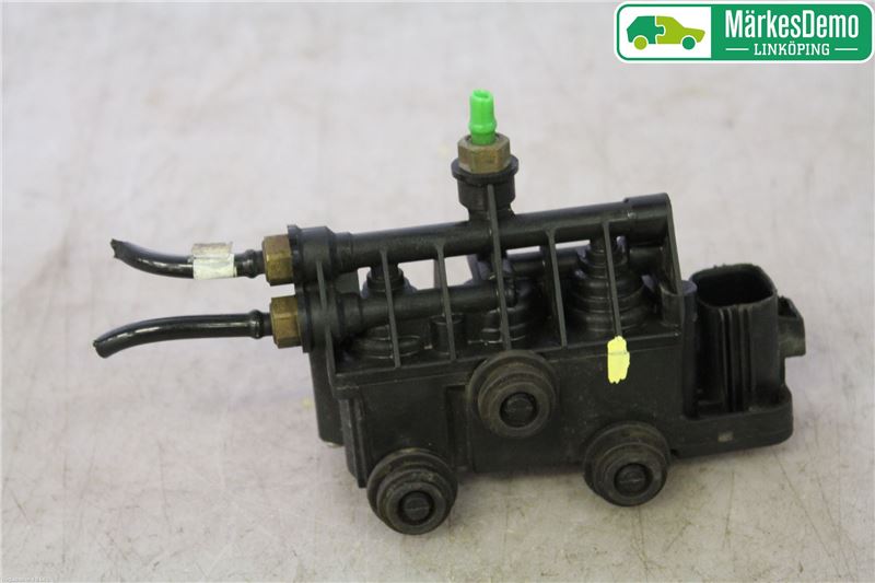 Level regulator parts LAND ROVER DISCOVERY IV (L319)