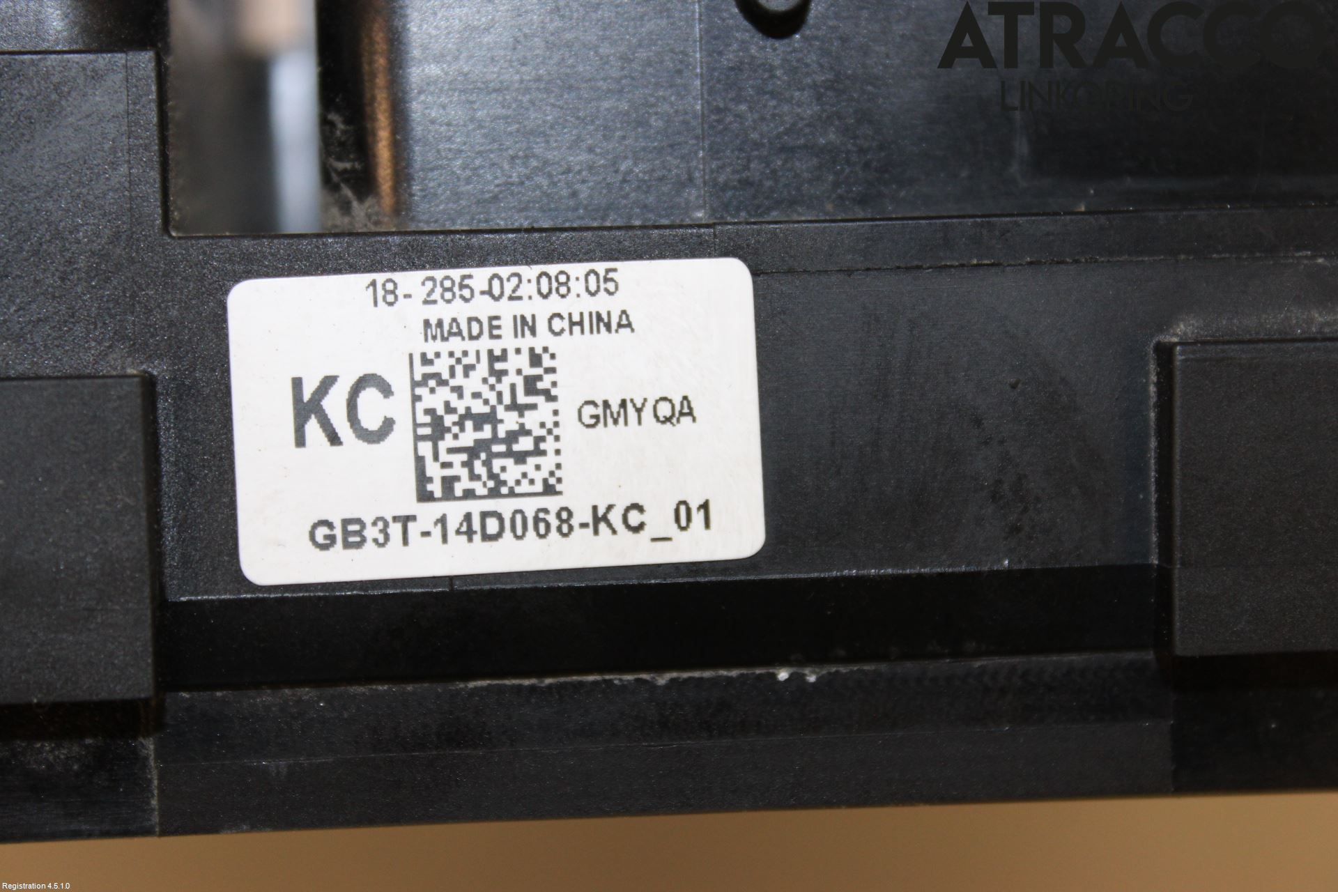 Ford RANGER (TKE) Fuse box GB3T14D068KC, 2202366