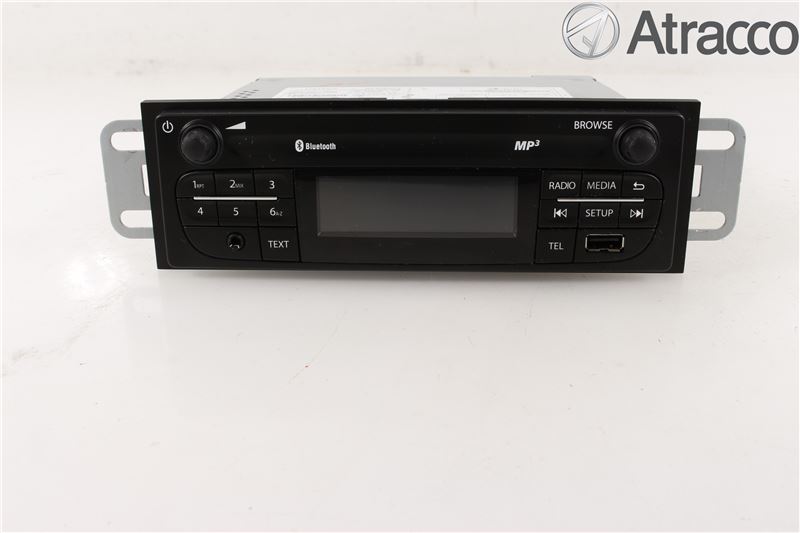Audio NISSAN NV300 Box (X82)