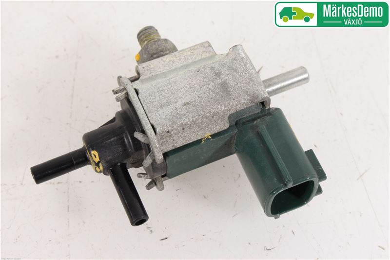 EGR Vacuum Valve VAUXHALL INSIGNIA Mk I (A) Saloon (G09)
