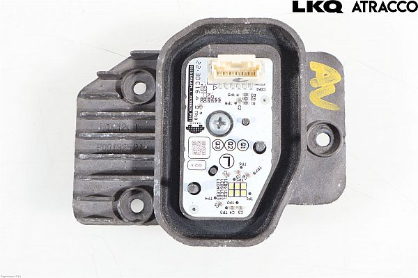 Verlichting controle-eenheid TOYOTA COROLLA Cross (ZVG1_, ZSG1_, MXGH1_, MXGA1_)