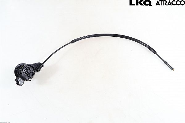 Tailgate exterior lock