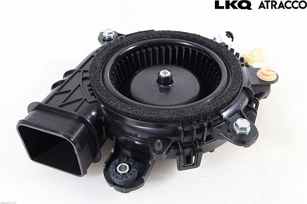 Electric vehicle battery fan