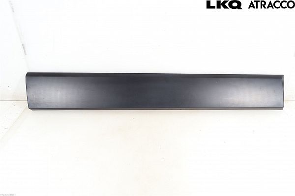 Sliding door trim