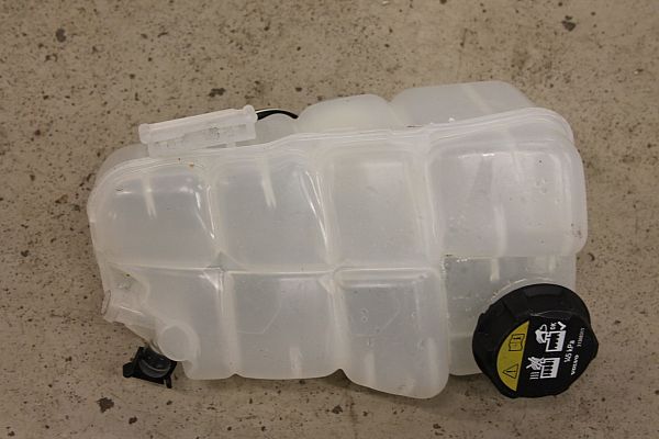 31338764 : Ekspansionsbeholder - Autoparts24