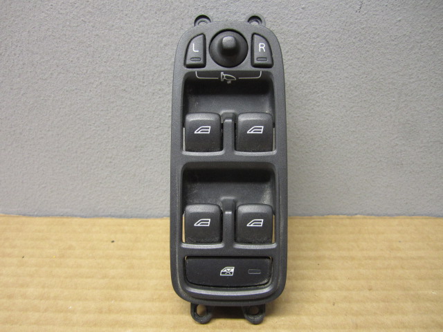 Przełącznik podnoszenia szyb VOLVO XC60 (156)