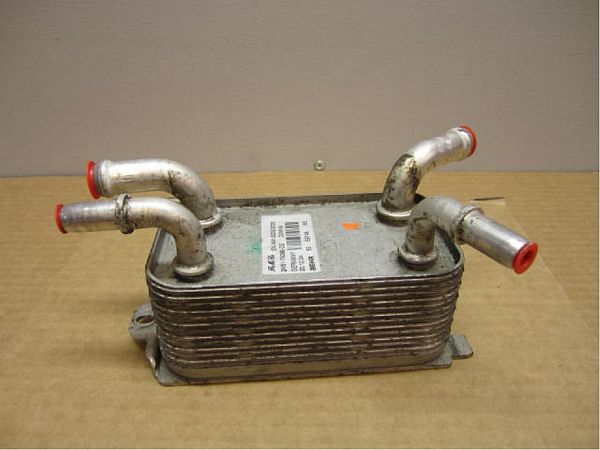 Oil radiator VOLVO V50 (545)