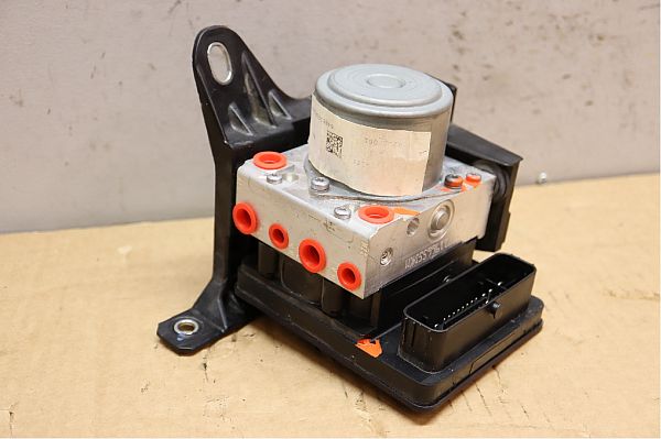 ABS Pumpe FIAT 500X (334_)
