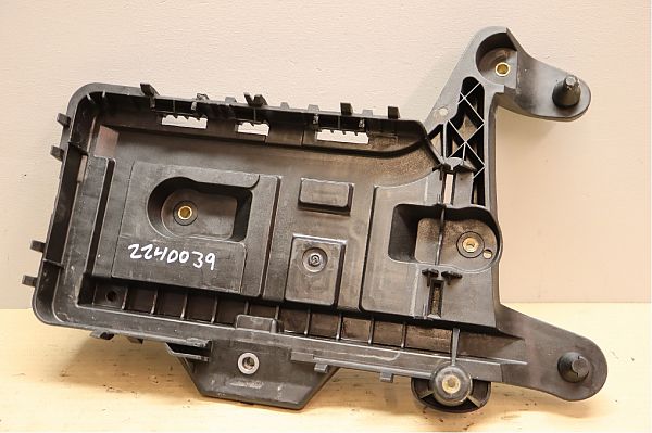 Accubak VW CADDY IV Box (SAA, SAH)