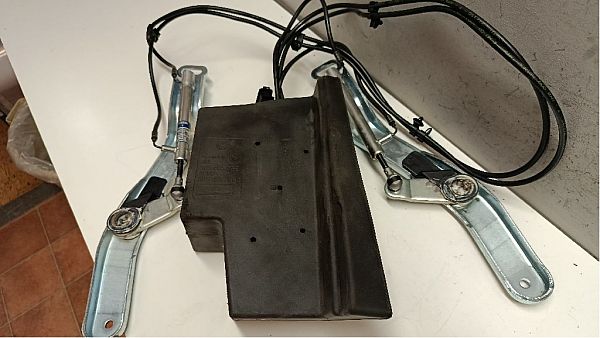 Tailgate hydraulic kit