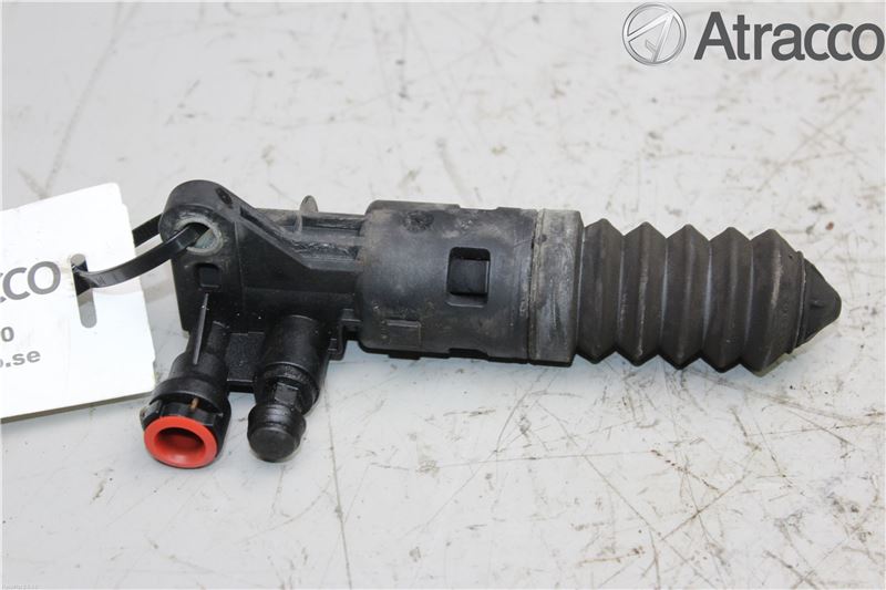 Koppeling hulp cilinder of Druklager AUDI A4 Avant (8ED, B7)